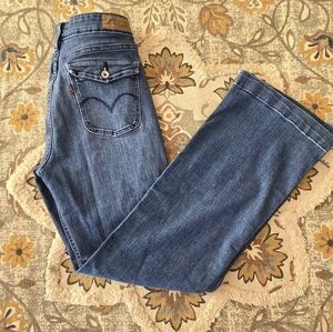 Levi's Flare Demi Curve Classic Medium Wash Size 10